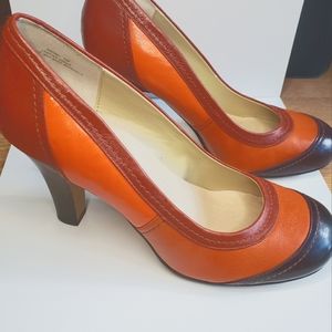 Dollhouse Shoes size 10